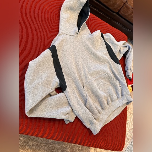 Russell Athletic L Hoodie Gray & Black 🍯 - Picture 2 of 9
